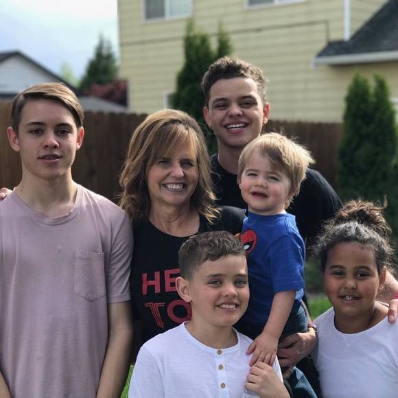 Meet your Posher, Janice - Picture 1 of 1